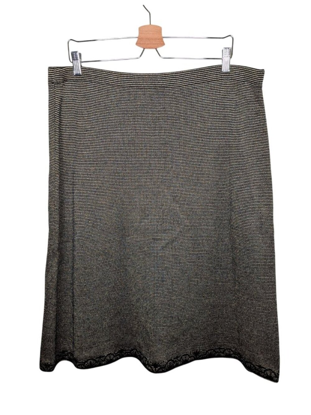 St. John Evening Womens XL Gold Black Knit Skirt Embroidered Hem